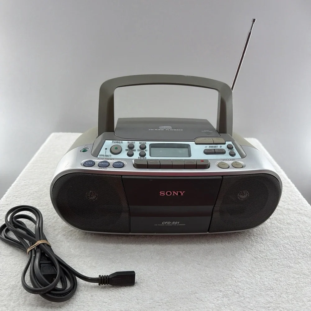 Vtg Sony CFD-S01 Silver CD Radio Cassette Boombox CD-R RW Mega Bass Tested